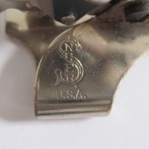 Vintage SINGER 1261 Sewing Machine Part Ruffler Foot Attachment Made in USA - Picture 3 of 5
